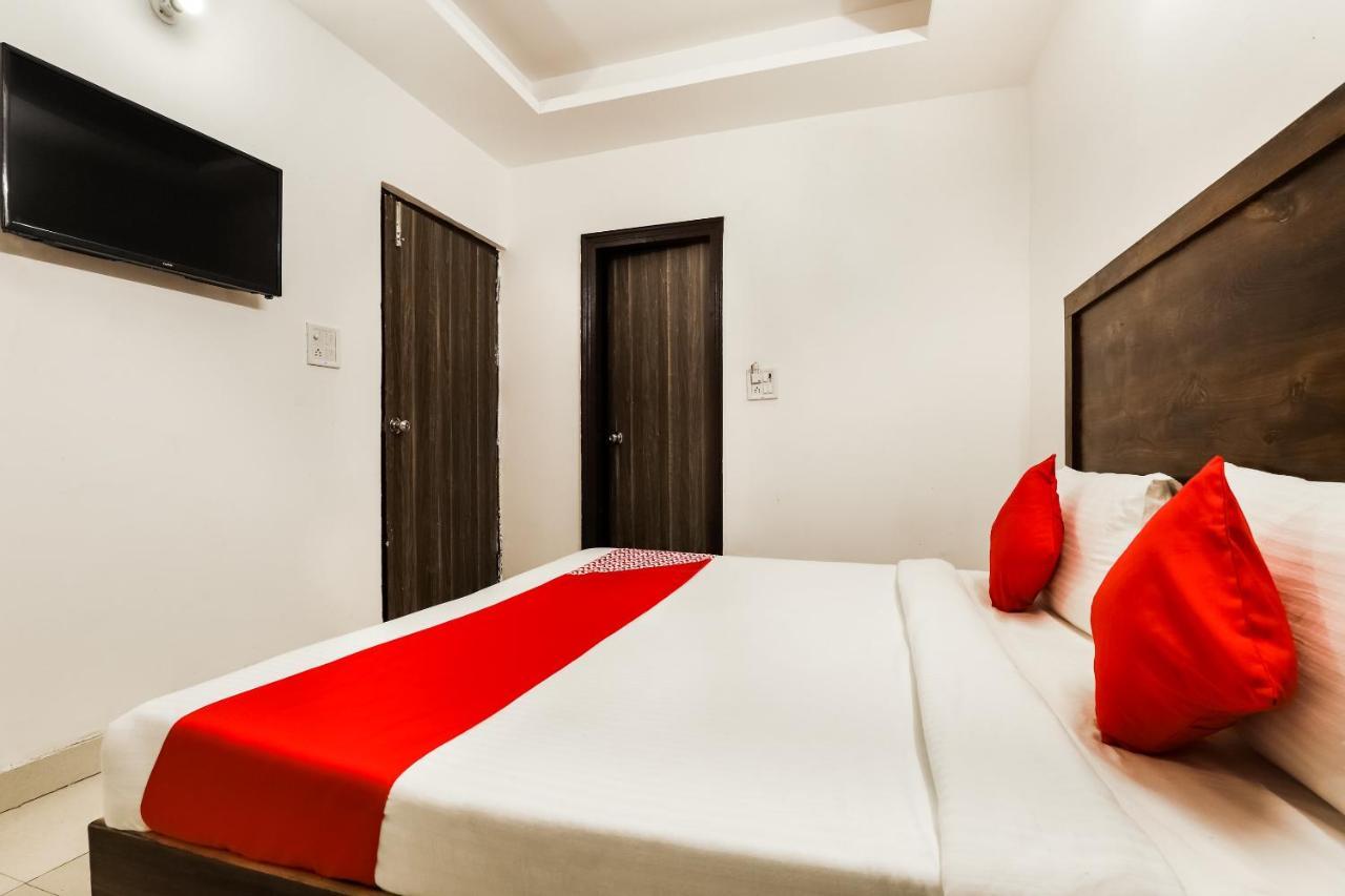 Oyo Flagship 76030 Ashok Park Metro Inn Neu-Delhi Exterior foto